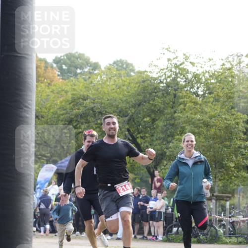 13.09.2026 - Stadtparktriathlon Patografie http://msf.ph/oto/10254067 13.09.2026 10:49:48 Ziel 214 meine-sportfotos.de
