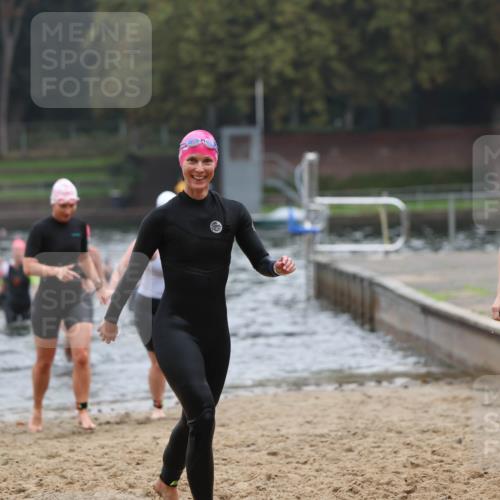 13.09.2026 - Stadtparktriathlon Mo-Foto http://msf.ph/oto/10254081 13.09.2026 10:14:10 Schwimmen 366, 371, 375, 403, 413, 416, 435 meine-sportfotos.de