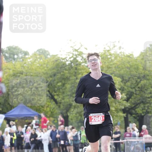 13.09.2026 - Stadtparktriathlon Patografie http://msf.ph/oto/10254097 13.09.2026 10:50:50 Ziel 260 meine-sportfotos.de