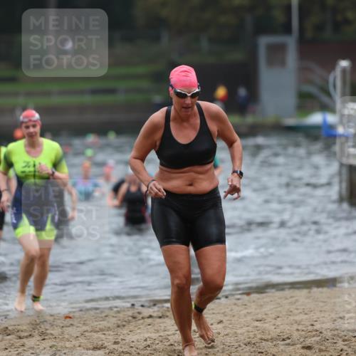13.09.2026 - Stadtparktriathlon Mo-Foto http://msf.ph/oto/10254115 13.09.2026 10:14:18 Schwimmen 362, 375, 408, 413, 416, 427, 435 meine-sportfotos.de