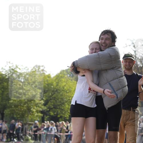 13.09.2026 - Stadtparktriathlon Patografie http://msf.ph/oto/10254176 13.09.2026 10:53:00 Ziel 312 meine-sportfotos.de