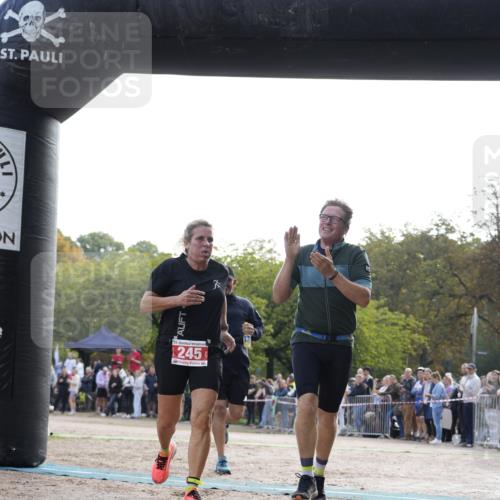 13.09.2026 - Stadtparktriathlon Patografie http://msf.ph/oto/10254184 13.09.2026 10:54:07 Ziel 245 meine-sportfotos.de