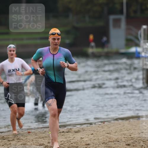 13.09.2026 - Stadtparktriathlon Mo-Foto http://msf.ph/oto/10254187 13.09.2026 10:14:36 Schwimmen 370, 410, 431, 456, 460 meine-sportfotos.de