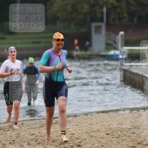13.09.2026 - Stadtparktriathlon Mo-Foto http://msf.ph/oto/10254188 13.09.2026 10:14:37 Schwimmen 370, 410, 431, 456, 460 meine-sportfotos.de