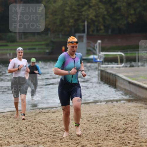 13.09.2026 - Stadtparktriathlon Mo-Foto http://msf.ph/oto/10254192 13.09.2026 10:14:37 Schwimmen 370, 410, 431, 456, 460 meine-sportfotos.de