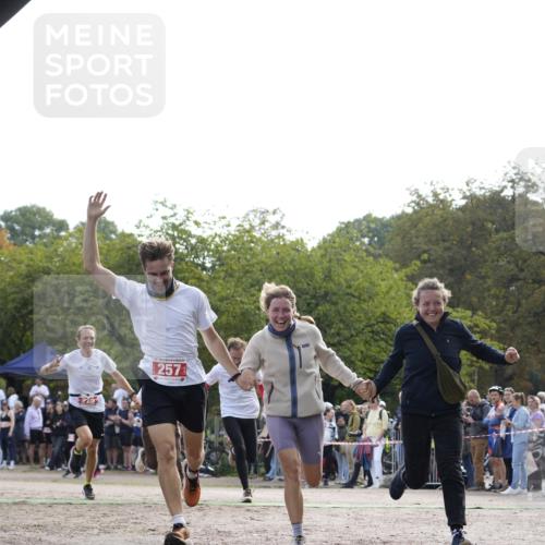 13.09.2026 - Stadtparktriathlon Patografie http://msf.ph/oto/10254200 13.09.2026 10:54:49 Ziel 225, 257 meine-sportfotos.de