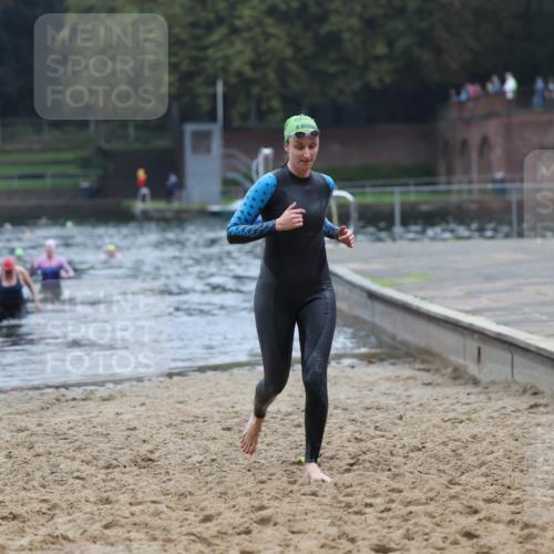 13.09.2026 - Stadtparktriathlon Mo-Foto http://msf.ph/oto/10254214 13.09.2026 10:14:42 Schwimmen 370, 410, 460 meine-sportfotos.de