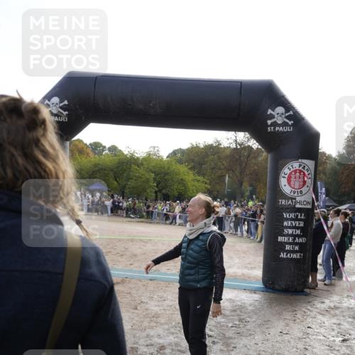 13.09.2026 - Stadtparktriathlon Patografie http://msf.ph/oto/10254217 13.09.2026 10:55:07 Ziel 239 meine-sportfotos.de