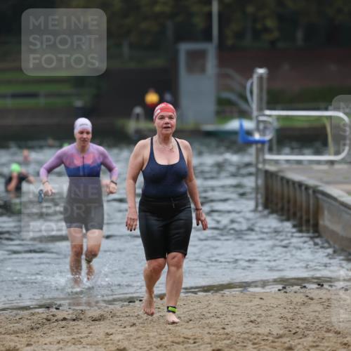 13.09.2026 - Stadtparktriathlon Mo-Foto http://msf.ph/oto/10254237 13.09.2026 10:14:53 Schwimmen 423, 442 meine-sportfotos.de