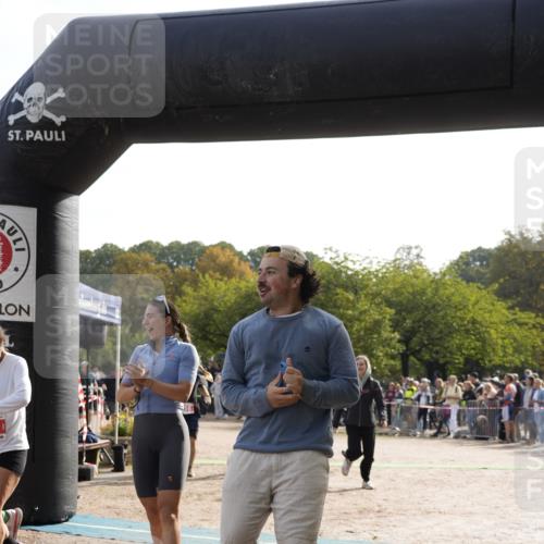13.09.2026 - Stadtparktriathlon Patografie http://msf.ph/oto/10254240 13.09.2026 10:55:36 Ziel 216, 217, 228, 287, 300 meine-sportfotos.de
