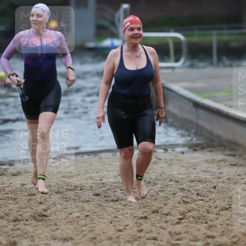 13.09.2026 - Stadtparktriathlon Mo-Foto http://msf.ph/oto/10254244 13.09.2026 10:14:55 Schwimmen 423, 442 meine-sportfotos.de