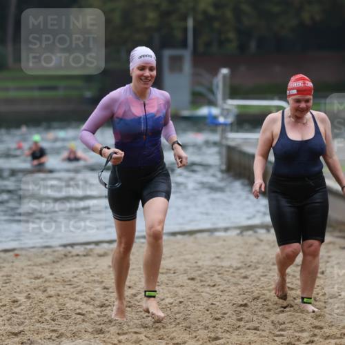 13.09.2026 - Stadtparktriathlon Mo-Foto http://msf.ph/oto/10254249 13.09.2026 10:14:57 Schwimmen 423, 442 meine-sportfotos.de