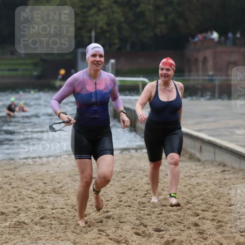13.09.2026 - Stadtparktriathlon Mo-Foto http://msf.ph/oto/10254252 13.09.2026 10:14:57 Schwimmen 423, 442 meine-sportfotos.de