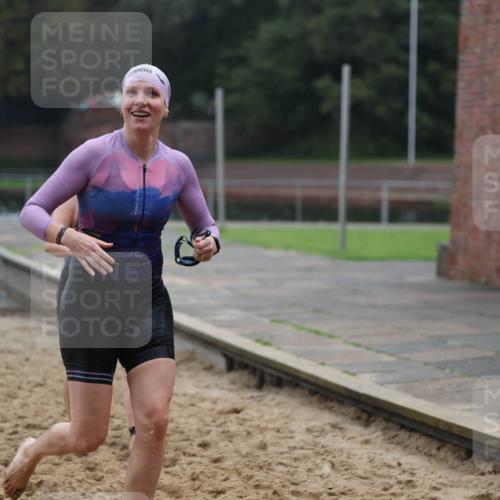13.09.2026 - Stadtparktriathlon Mo-Foto http://msf.ph/oto/10254257 13.09.2026 10:14:58 Schwimmen 423, 442 meine-sportfotos.de