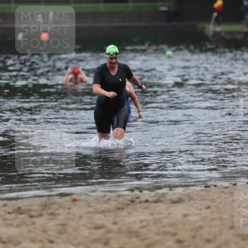 13.09.2026 - Stadtparktriathlon Mo-Foto http://msf.ph/oto/10254270 13.09.2026 10:15:11 Schwimmen 464 meine-sportfotos.de