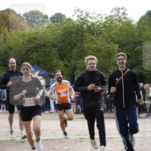 13.09.2026 - Stadtparktriathlon Patografie http://msf.ph/oto/10254295 13.09.2026 10:56:32 Ziel 264, 293, 301 meine-sportfotos.de