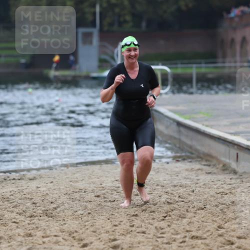 13.09.2026 - Stadtparktriathlon Mo-Foto http://msf.ph/oto/10254296 13.09.2026 10:15:19 Schwimmen 464 meine-sportfotos.de