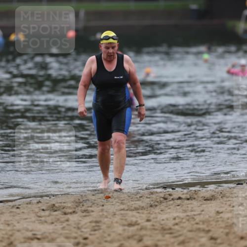 13.09.2026 - Stadtparktriathlon Mo-Foto http://msf.ph/oto/10254308 13.09.2026 10:15:25 Schwimmen 464, 777 meine-sportfotos.de