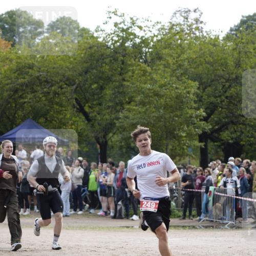 13.09.2026 - Stadtparktriathlon Patografie http://msf.ph/oto/10254312 13.09.2026 10:58:06 Ziel 249, 285 meine-sportfotos.de