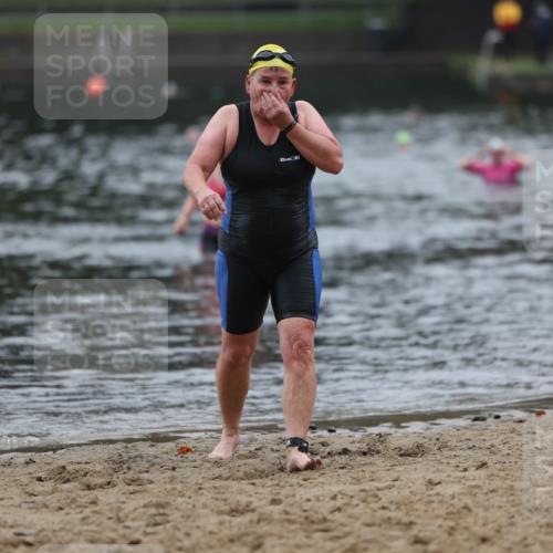 13.09.2026 - Stadtparktriathlon Mo-Foto http://msf.ph/oto/10254313 13.09.2026 10:15:27 Schwimmen 777 meine-sportfotos.de