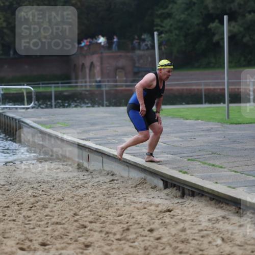 13.09.2026 - Stadtparktriathlon Mo-Foto http://msf.ph/oto/10254327 13.09.2026 10:15:32 Schwimmen 451, 777 meine-sportfotos.de