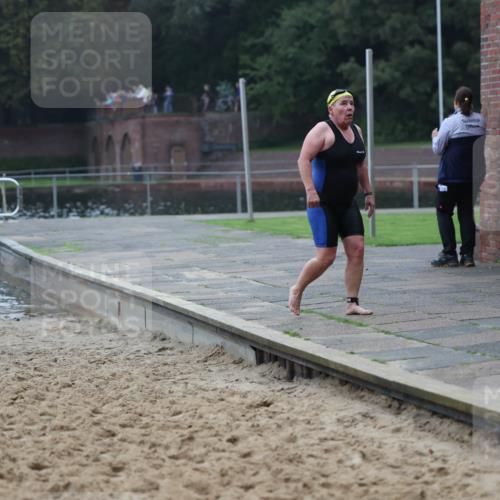 13.09.2026 - Stadtparktriathlon Mo-Foto http://msf.ph/oto/10254332 13.09.2026 10:15:32 Schwimmen 451, 777 meine-sportfotos.de