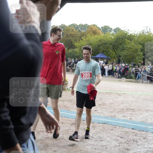 13.09.2026 - Stadtparktriathlon Patografie http://msf.ph/oto/10254336 13.09.2026 10:58:43 Ziel 289 meine-sportfotos.de