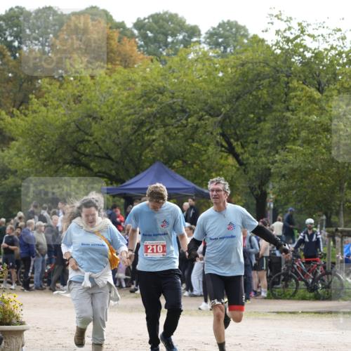 13.09.2026 - Stadtparktriathlon Patografie http://msf.ph/oto/10254358 13.09.2026 10:59:15 Ziel 210, 238 meine-sportfotos.de