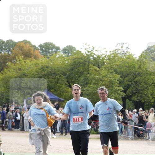 13.09.2026 - Stadtparktriathlon Patografie http://msf.ph/oto/10254360 13.09.2026 10:59:16 Ziel 210, 238 meine-sportfotos.de