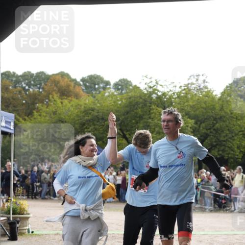 13.09.2026 - Stadtparktriathlon Patografie http://msf.ph/oto/10254365 13.09.2026 10:59:17 Ziel 210, 238 meine-sportfotos.de