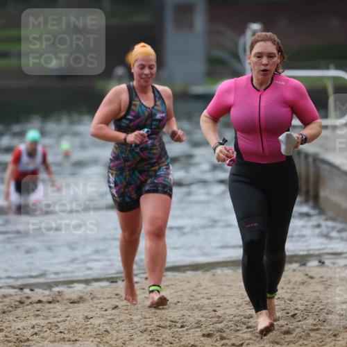 13.09.2026 - Stadtparktriathlon Mo-Foto http://msf.ph/oto/10254381 13.09.2026 10:15:53 Schwimmen 404, 407 meine-sportfotos.de