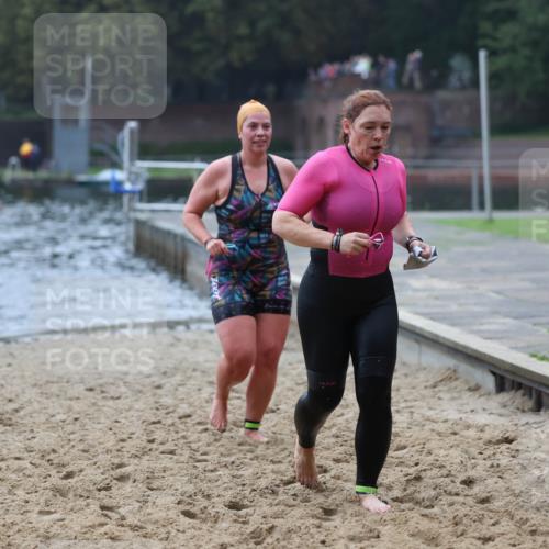13.09.2026 - Stadtparktriathlon Mo-Foto http://msf.ph/oto/10254392 13.09.2026 10:15:55 Schwimmen 404, 407 meine-sportfotos.de