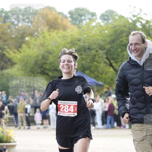 13.09.2026 - Stadtparktriathlon Patografie http://msf.ph/oto/10254405 13.09.2026 10:59:49 Ziel 219, 284 meine-sportfotos.de