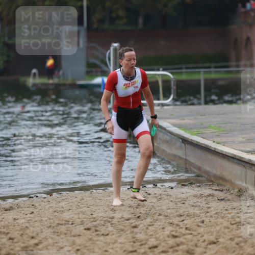 13.09.2026 - Stadtparktriathlon Mo-Foto http://msf.ph/oto/10254416 13.09.2026 10:16:04 Schwimmen 466 meine-sportfotos.de