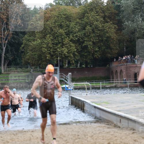 13.09.2026 - Stadtparktriathlon Mo-Foto http://msf.ph/oto/10254448 13.09.2026 11:31:57 Schwimmen 833, 853, 865, 870, 882, 895, 896, 904, 911 meine-sportfotos.de