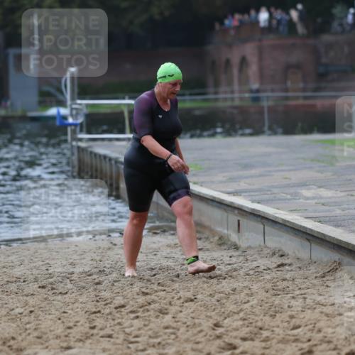 13.09.2026 - Stadtparktriathlon Mo-Foto http://msf.ph/oto/10254462 13.09.2026 10:16:21 Schwimmen 382, 394 meine-sportfotos.de