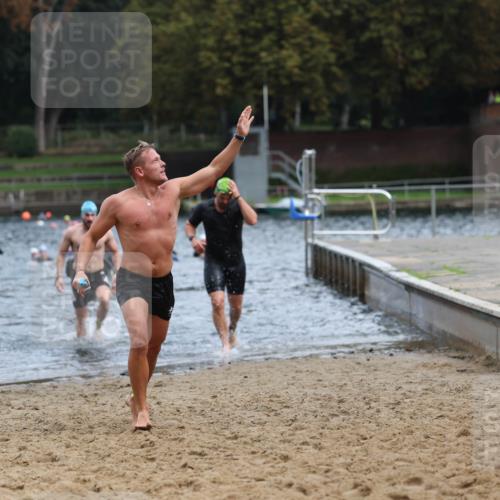 13.09.2026 - Stadtparktriathlon Mo-Foto http://msf.ph/oto/10254465 13.09.2026 11:32:00 Schwimmen 865, 870, 882, 896, 904, 911, 935 meine-sportfotos.de