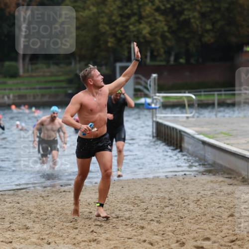 13.09.2026 - Stadtparktriathlon Mo-Foto http://msf.ph/oto/10254467 13.09.2026 11:32:00 Schwimmen 865, 870, 882, 896, 904, 911, 935 meine-sportfotos.de
