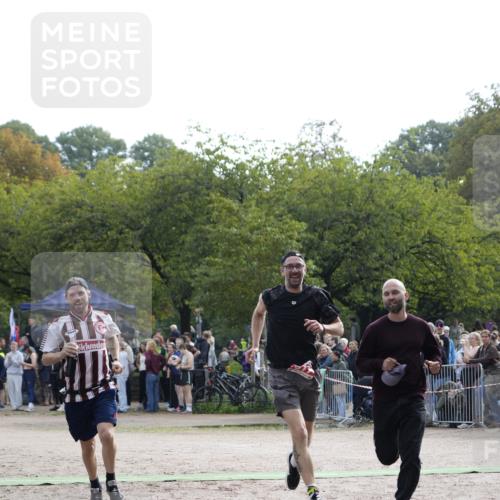 13.09.2026 - Stadtparktriathlon Patografie http://msf.ph/oto/10254471 13.09.2026 11:00:38 Ziel 317 meine-sportfotos.de