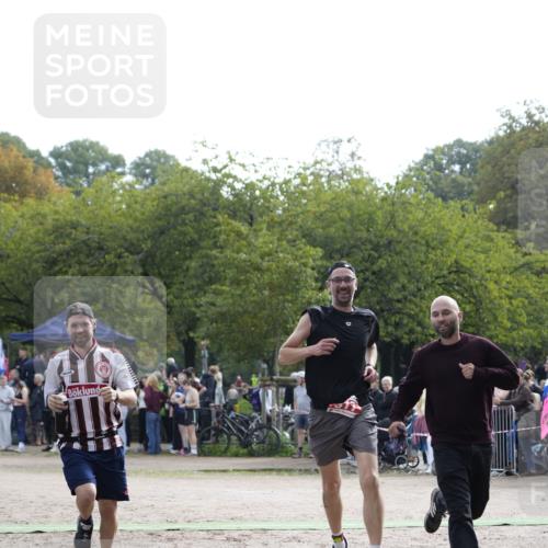 13.09.2026 - Stadtparktriathlon Patografie http://msf.ph/oto/10254476 13.09.2026 11:00:38 Ziel 317 meine-sportfotos.de