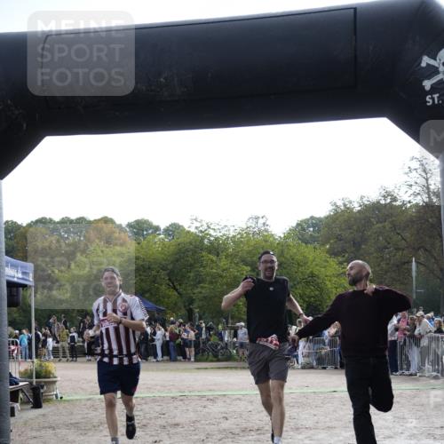 13.09.2026 - Stadtparktriathlon Patografie http://msf.ph/oto/10254479 13.09.2026 11:00:39 Ziel 317 meine-sportfotos.de