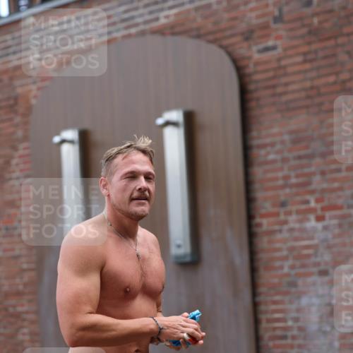 13.09.2026 - Stadtparktriathlon Mo-Foto http://msf.ph/oto/10254491 13.09.2026 11:32:04 Schwimmen 865, 882, 896, 904, 911, 935 meine-sportfotos.de