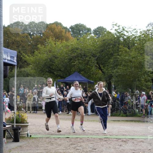 13.09.2026 - Stadtparktriathlon Patografie http://msf.ph/oto/10254496 13.09.2026 11:01:12 Ziel 242 meine-sportfotos.de