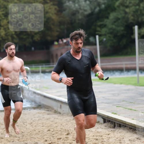 13.09.2026 - Stadtparktriathlon Mo-Foto http://msf.ph/oto/10254499 13.09.2026 11:32:05 Schwimmen 865, 896, 904, 911, 935 meine-sportfotos.de