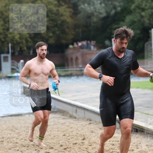 13.09.2026 - Stadtparktriathlon Mo-Foto http://msf.ph/oto/10254501 13.09.2026 11:32:06 Schwimmen 865, 896, 904, 911, 935 meine-sportfotos.de