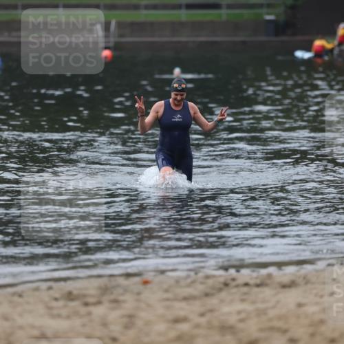 13.09.2026 - Stadtparktriathlon Mo-Foto http://msf.ph/oto/10254508 13.09.2026 10:16:41 Schwimmen 376 meine-sportfotos.de