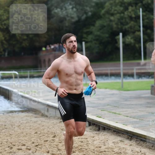 13.09.2026 - Stadtparktriathlon Mo-Foto http://msf.ph/oto/10254509 13.09.2026 11:32:07 Schwimmen 865, 896, 905, 907, 911, 935 meine-sportfotos.de
