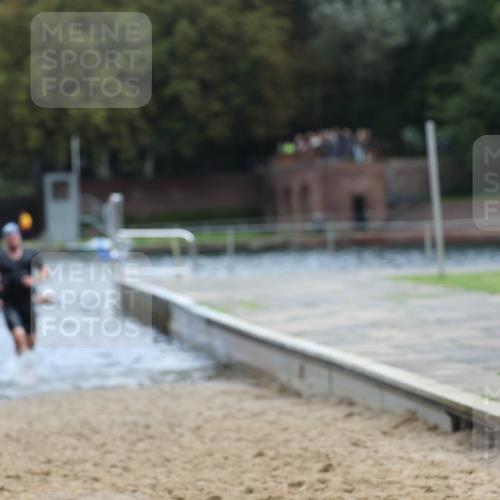 13.09.2026 - Stadtparktriathlon Mo-Foto http://msf.ph/oto/10254513 13.09.2026 11:32:07 Schwimmen 865, 896, 905, 907, 911, 935 meine-sportfotos.de