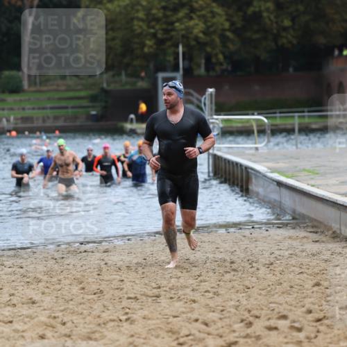 13.09.2026 - Stadtparktriathlon Mo-Foto http://msf.ph/oto/10254527 13.09.2026 11:32:10 Schwimmen 836, 865, 896, 905, 907, 911, 923, 935, 939 meine-sportfotos.de