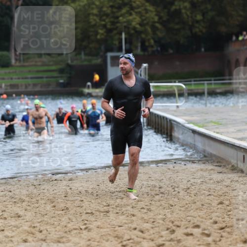 13.09.2026 - Stadtparktriathlon Mo-Foto http://msf.ph/oto/10254530 13.09.2026 11:32:10 Schwimmen 836, 865, 896, 905, 907, 911, 923, 935, 939 meine-sportfotos.de